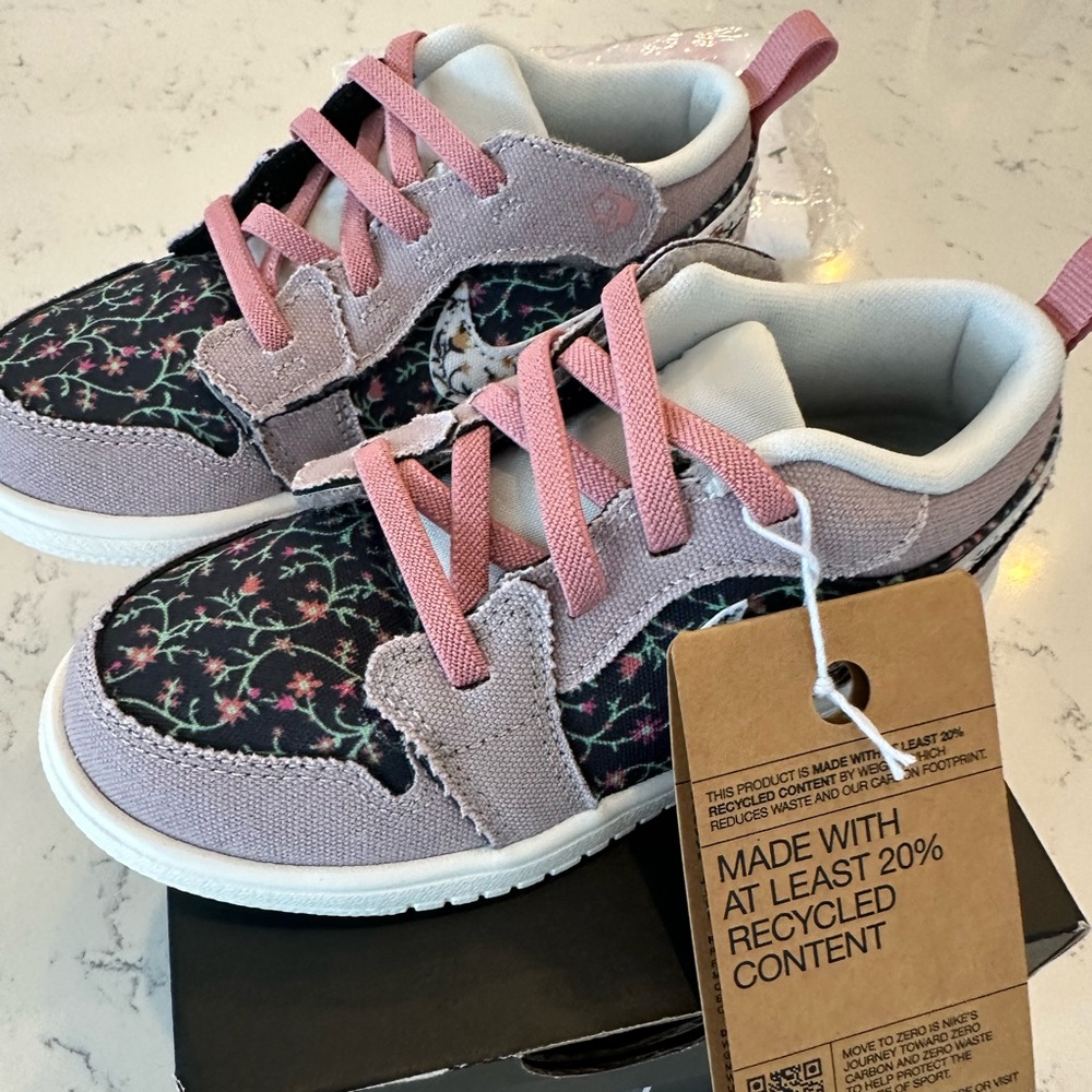 NWT Jordan 1 Low Alt SE Size 10 Toddler- Platinum/Violet